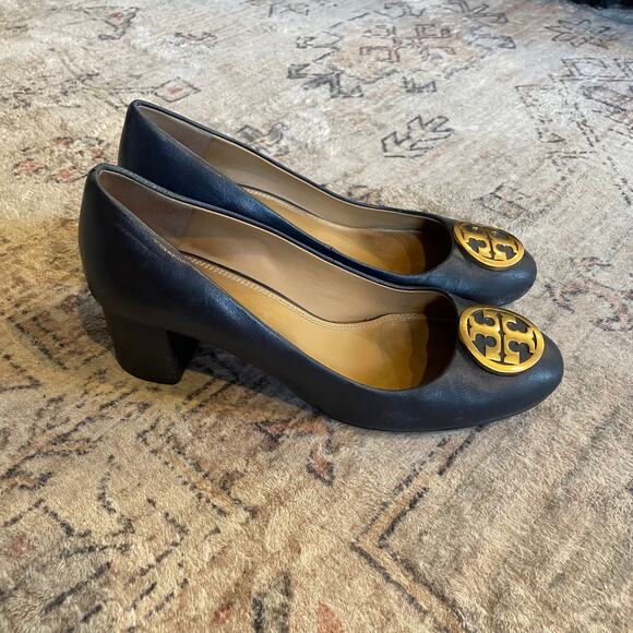 Tory Burch Chelsea Pump in Tory Navy Napa Leather SZ 8 Minimalist Classic GUC - Picture 5 of 10